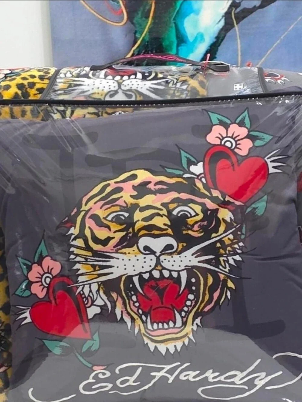 Ed Hardy KING 4 Piece Leopard Tiger Reversible Plush Comforter Set New